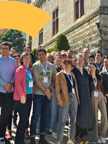 Eyes4ICU x ui42: AI Recommender of the Future for E-commerce